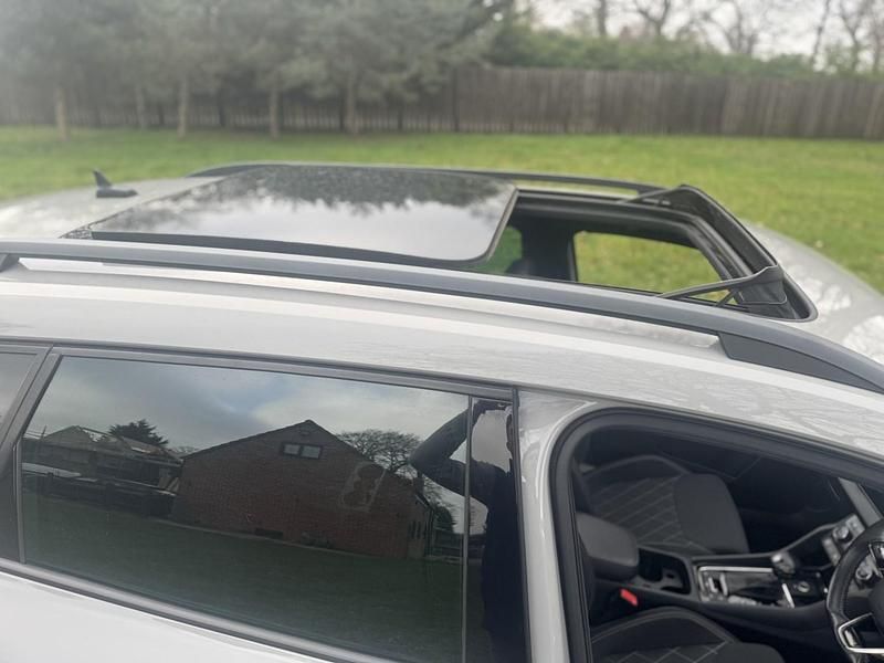 Used Skoda Karoq SportLine 150 HP (110 kW) 2020 Grey SUV