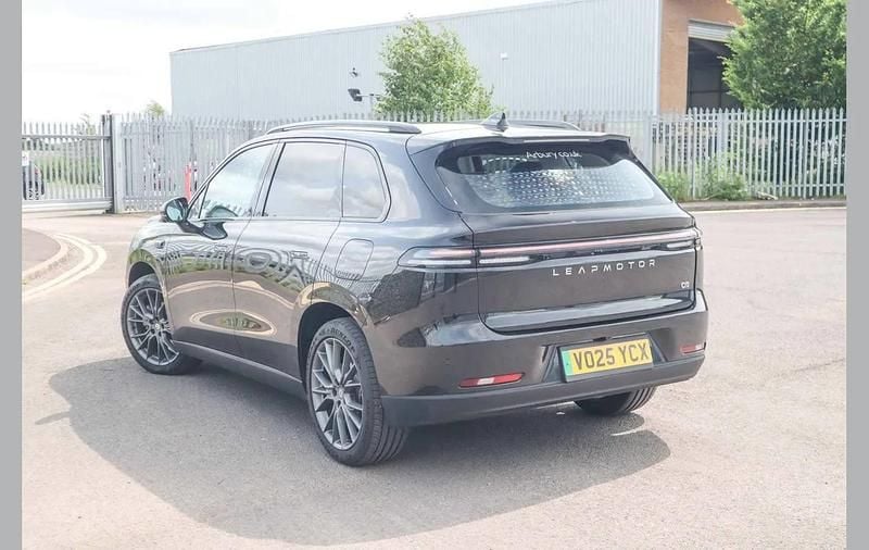 New Leapmotor C10 160 kW (218 HP) 2025 Black SUV