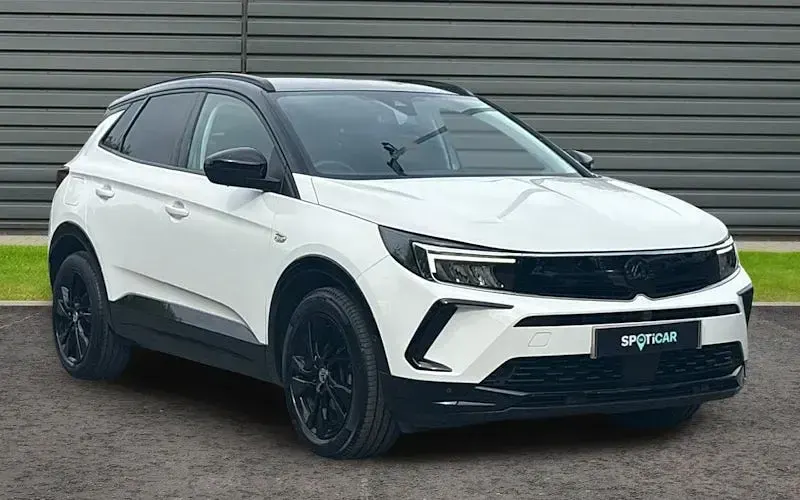 Used Vauxhall Grandland X 131 HP (96 kW) 2023 SUV