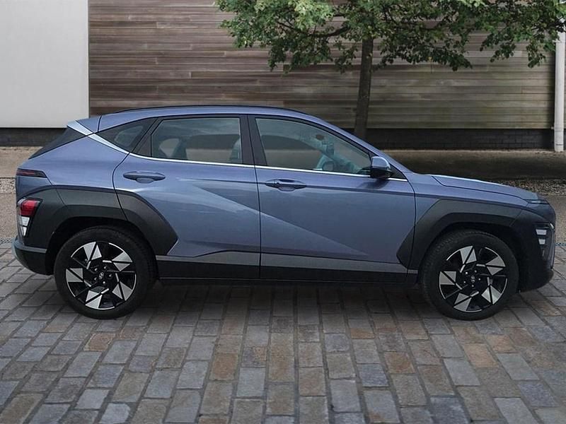 Second-hand Hyundai Kona Advanced 129 CP (94 kW) 2025 Albastru SUV