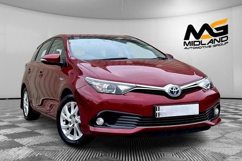Used 2017 Toyota Auris Hybrid Business Edition | £12,550 (Fair price) - Image 1/1