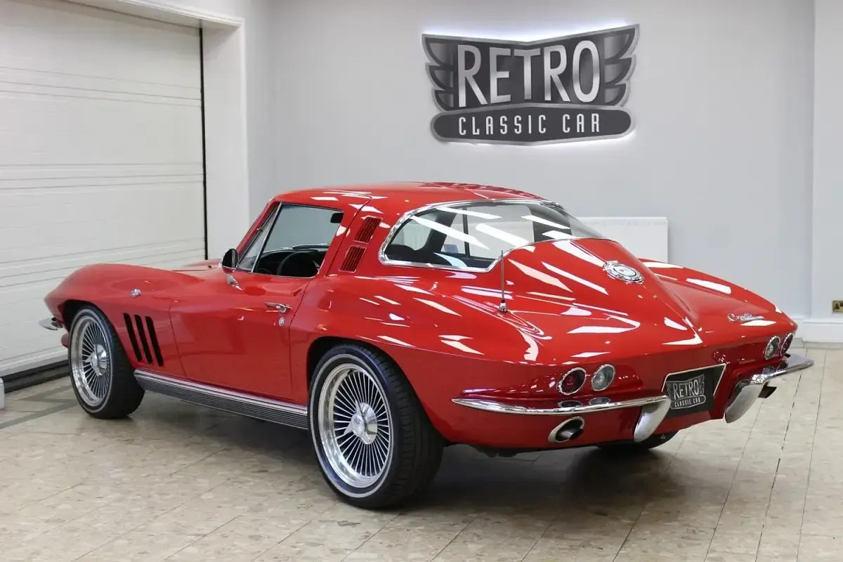 Used Chevrolet Corvette Stingray 375 HP (275 kW) 2018 Red Coupe