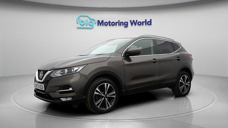 Used Nissan Qashqai N-Connecta 140 HP (102 kW) 2021 Bronze SUV