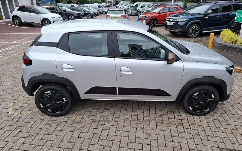 New Dacia Spring Extreme 75 kW (102 HP) 2026 Hatchback