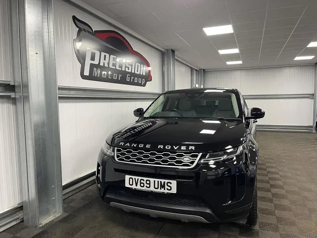 Used Land Rover Range Rover evoque SE 2019 Black SUV