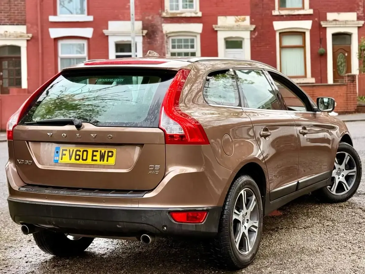Used Volvo XC60 SE Lux 2010 Bronze SUV