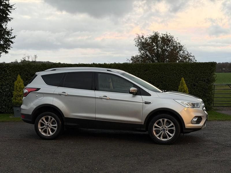 Used Ford Kuga Titanium 120 HP (88 kW) 2018 Silver SUV