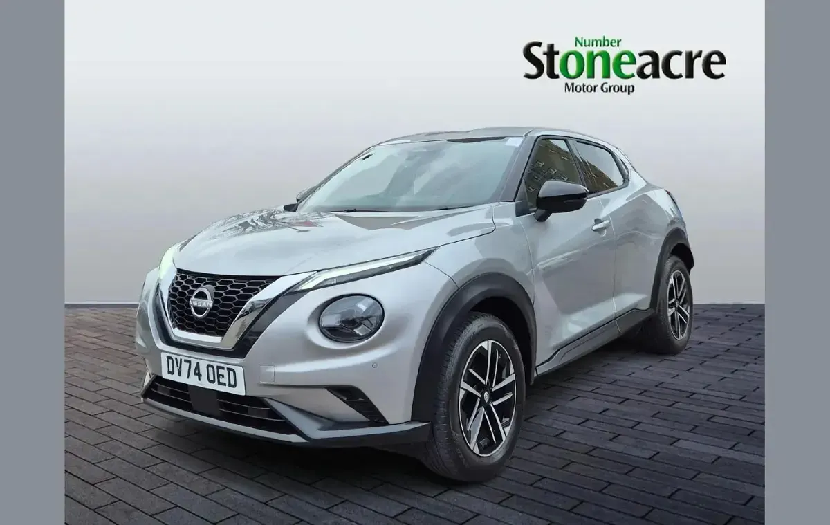 Used Nissan Juke N-Connecta 114 HP (83 kW) 2024 Silver SUV