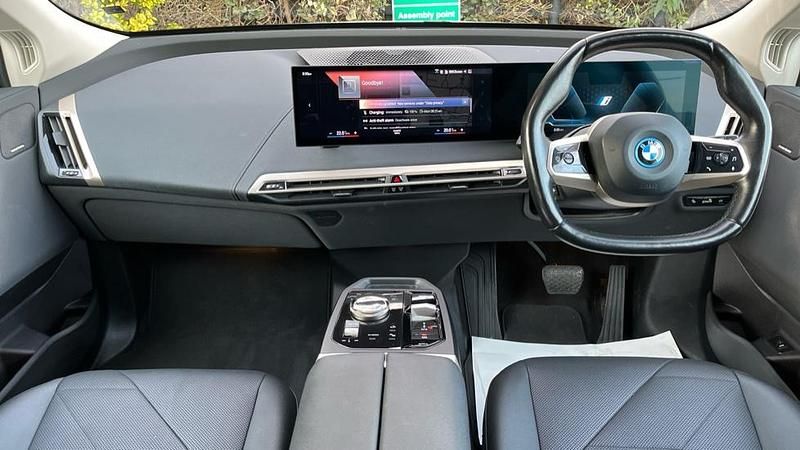 Used BMW iX Sport Line 239 kW (326 HP) 2023 White SUV