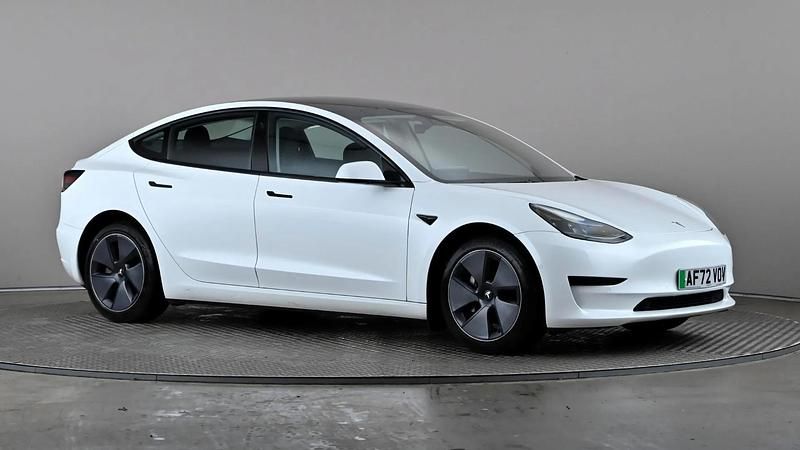 White Used 2022 Tesla Model 3 RWD Sedan | £20,298 (Fair price) - Image 1/3