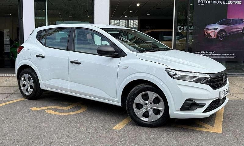 White Used 2022 Dacia Sandero Essentiel Hatchback | £10,595 (Fair price) - Image 1/4