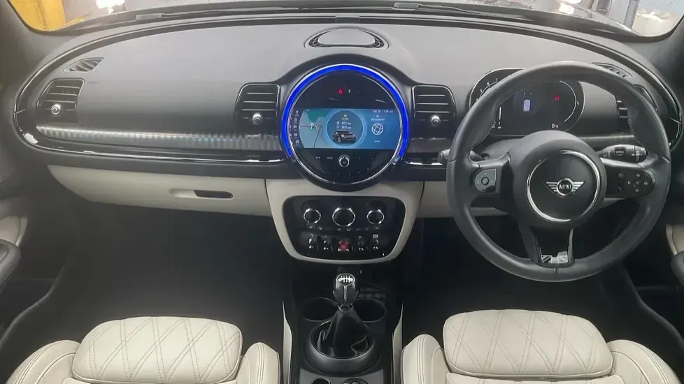 Used Mini Cooper S Clubman Exclusive 176 HP (129 kW) 2021 Black Estate