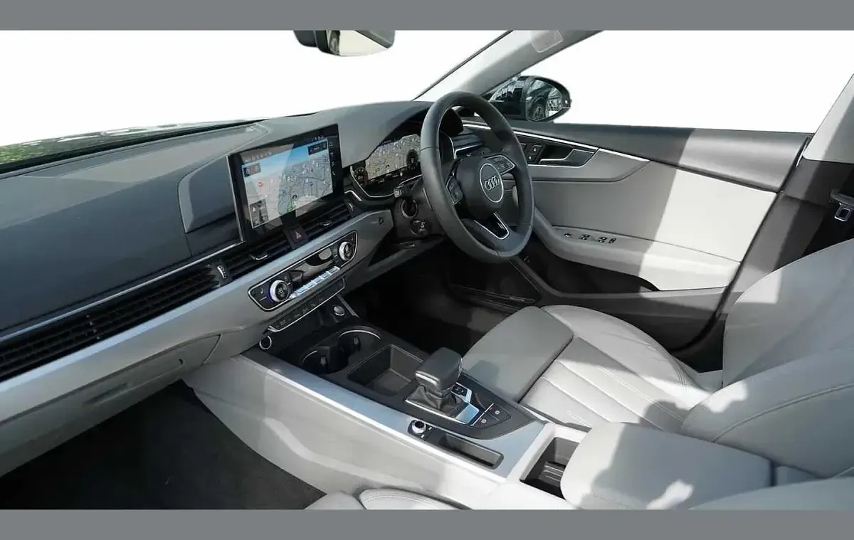 Begagnad Audi A5 Sport 147 HK (108 kW) 2024 Svart Halvkombi