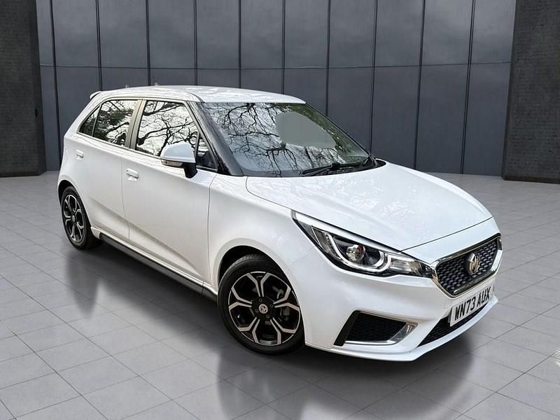 Used MG MG3 Exclusive 106 HP (77 kW) 2023 White Hatchback