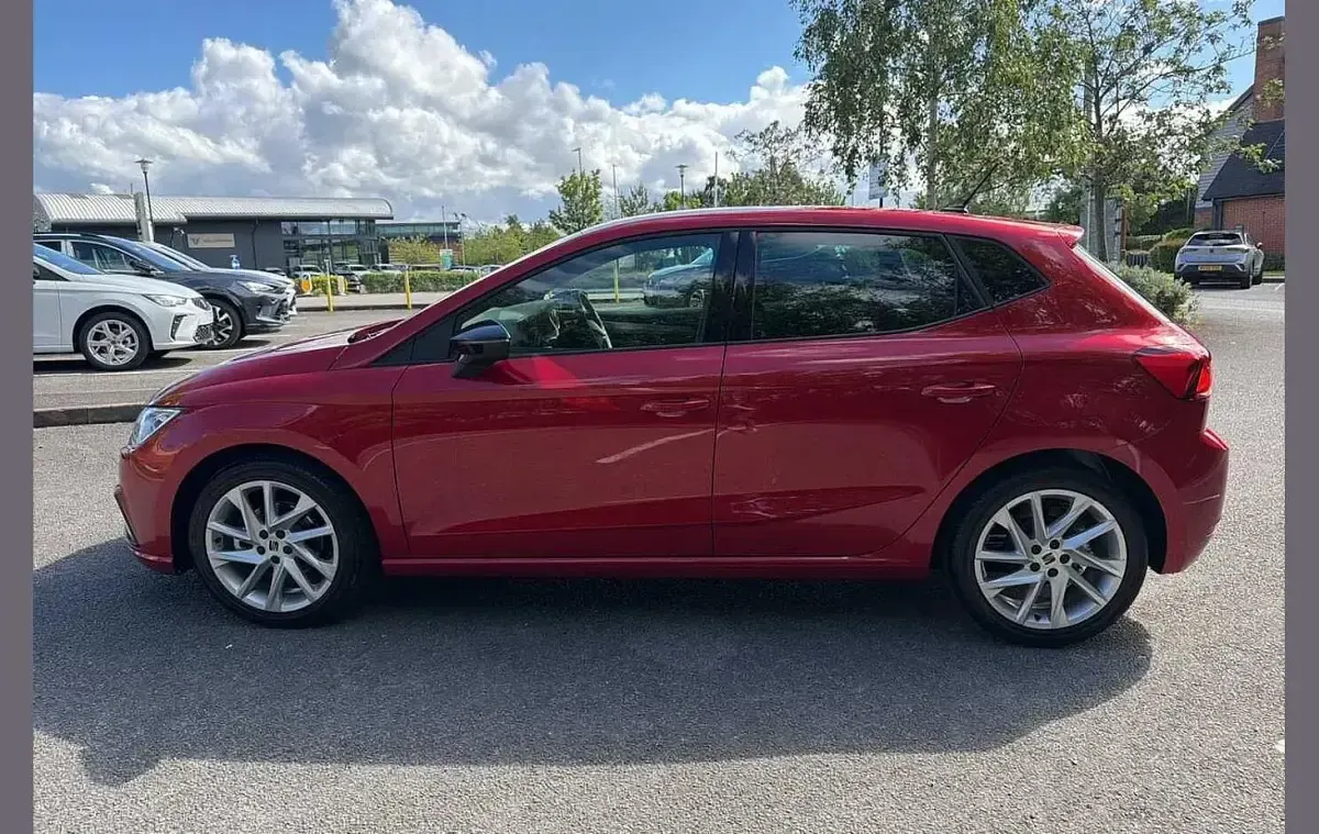 New Seat Ibiza FR 113 HP (83 kW) 2025 Red Hatchback