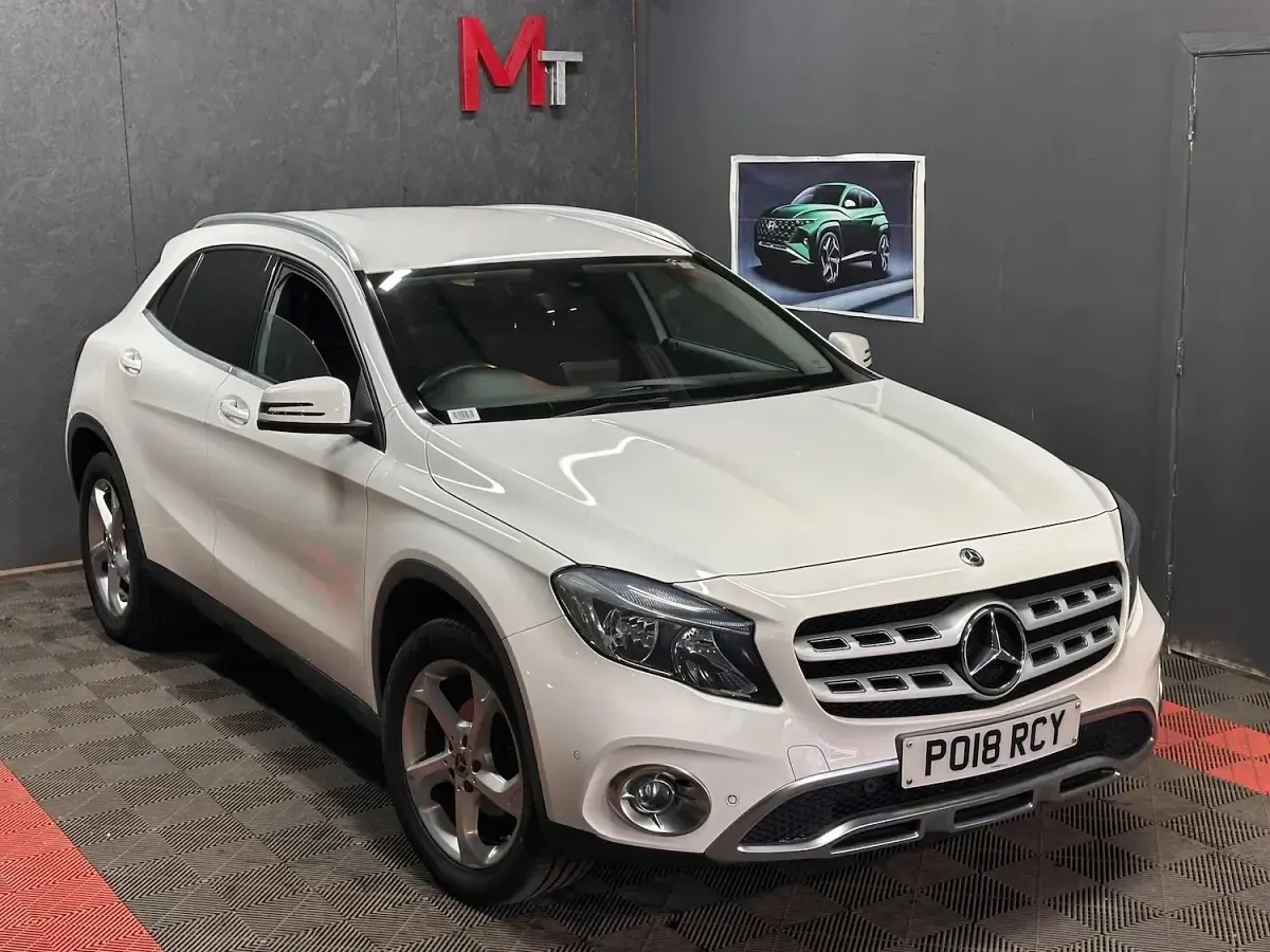 Used Mercedes GLA200 Executive 156 HP (114 kW) 2018 White SUV