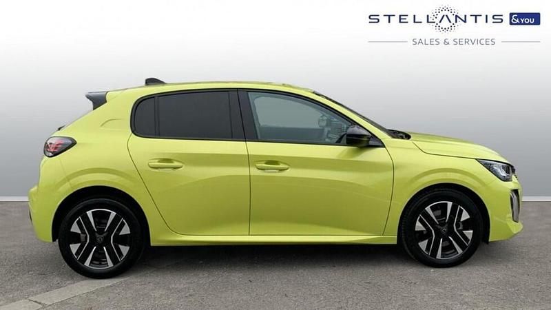 Used Peugeot 208 Allure 99 HP (72 kW) 2025 Hatchback