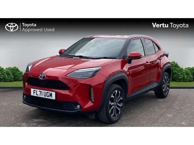 Used Toyota Yaris Cross Design 113 HP (83 kW) 2021 Red SUV