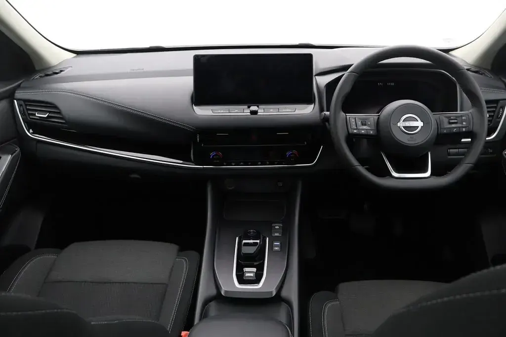 Used Nissan Qashqai N-Connecta 190 HP (139 kW) 2024 Black SUV
