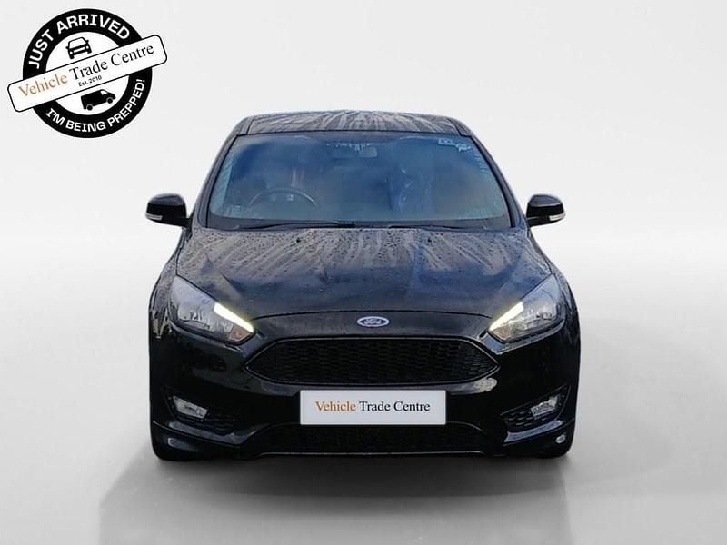 Used Ford Focus ST-Line 120 HP (88 kW) 2017 Black Hatchback