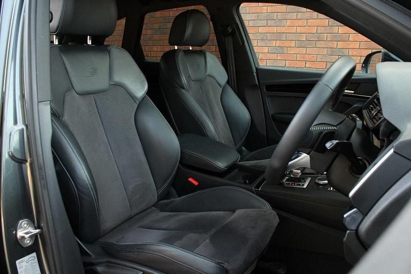 Used Audi Q5 Black Edition 245 HP (180 kW) 2019 Grey SUV