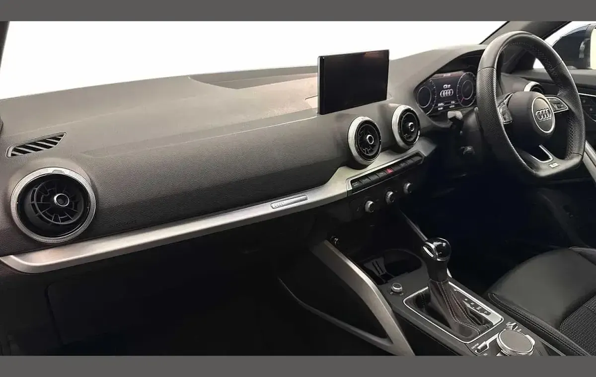 Used Audi Q2 S-Line 147 HP (108 kW) 2021 Blue SUV