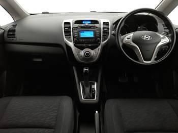 Used Hyundai ix20 SE 125 HP (91 kW) 2019 Red Hatchback