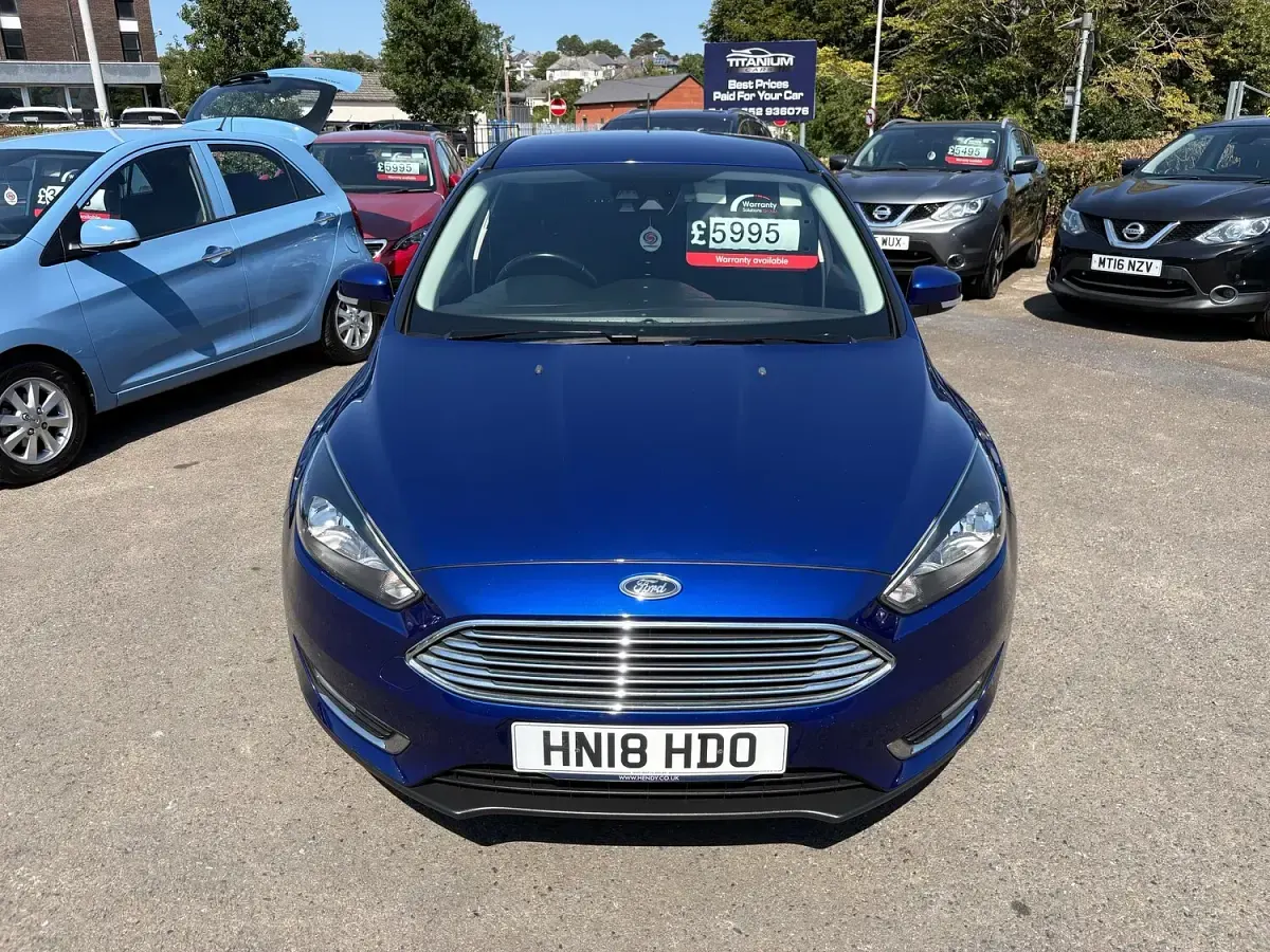 Used Ford Focus Titanium 125 HP (91 kW) 2018 Blue Hatchback