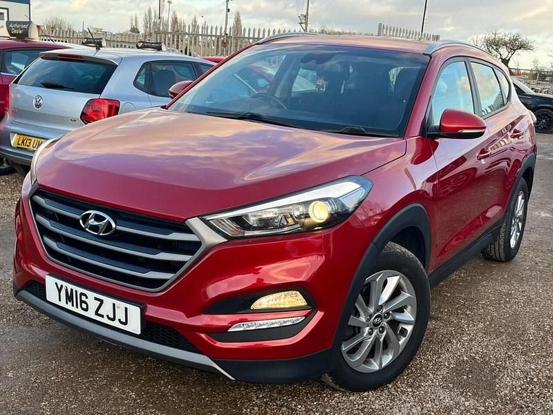 Used Hyundai Tucson SE 2016 Red SUV