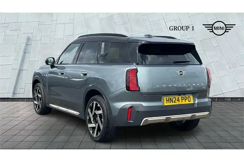 Used Mini Countryman Exclusive 170 HP (125 kW) 2024 Smokey green SUV
