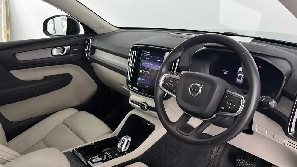 Used Volvo XC40 Ultra 2025 Blue SUV