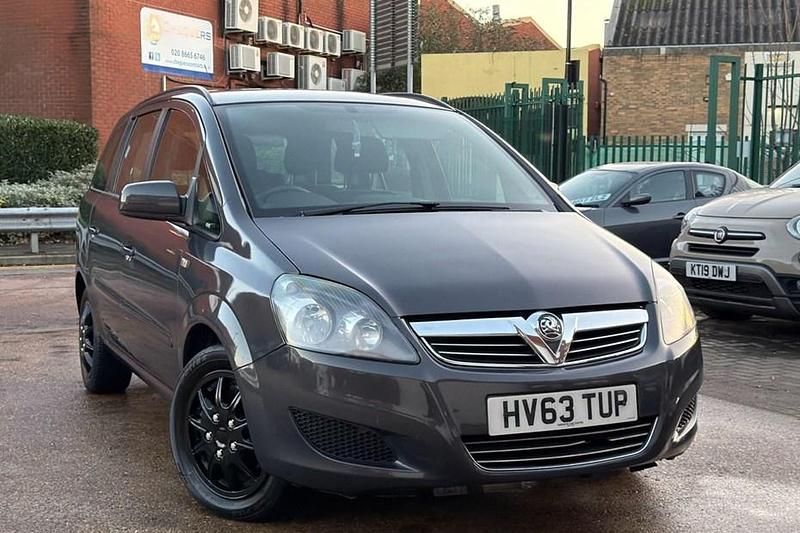 Grey Used 2013 Vauxhall Zafira MPV | £1,990 (Good price) - Image 1/1