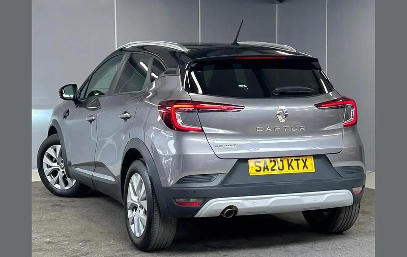 Second-hand Renault Captur Iconic 153 CP (112 kW) 2020 Other SUV