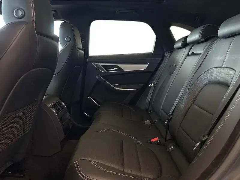 Used Jaguar F-Pace R-Dynamic 204 HP (150 kW) 2023 Blue SUV