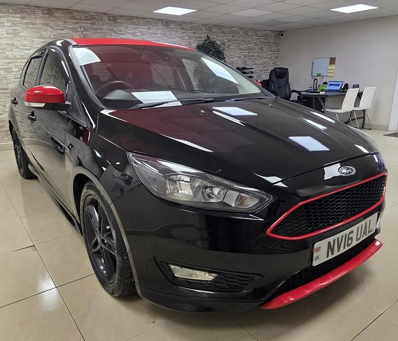 Used Ford Focus Zetec 2016 Black Hatchback