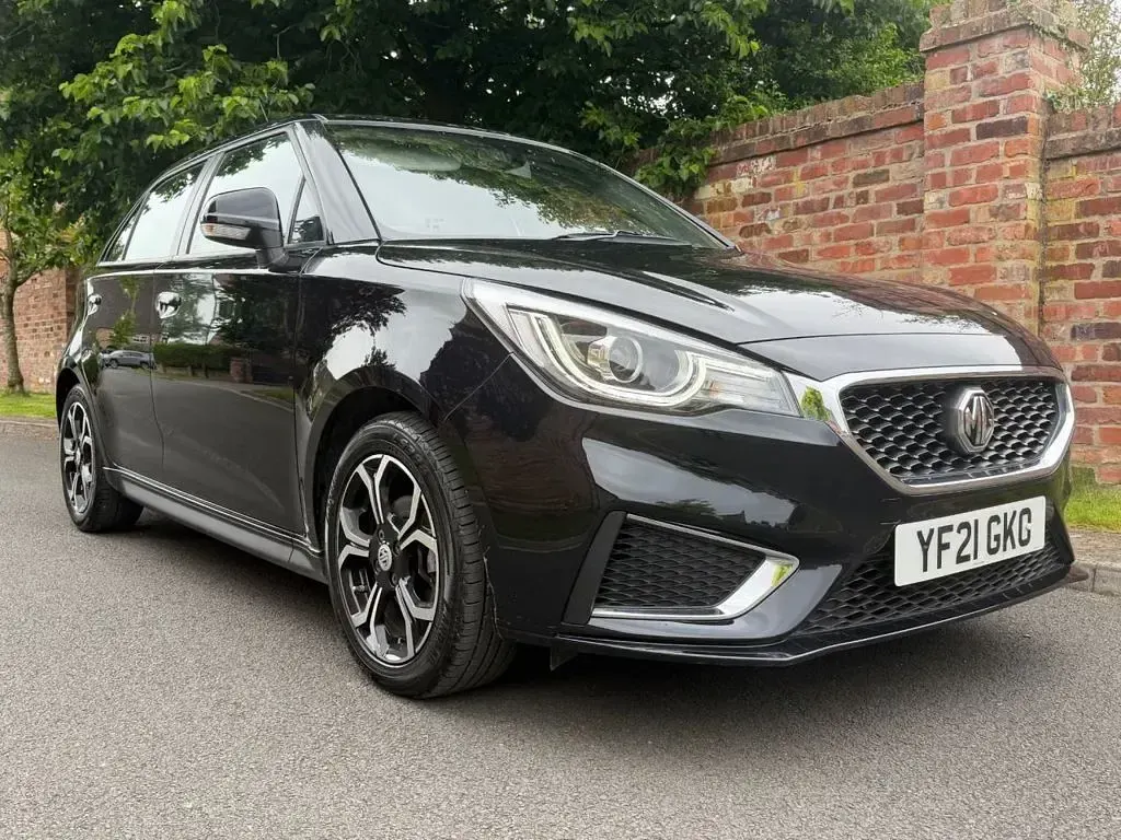Used MG MG3 Exclusive 106 HP (77 kW) 2021 Black Hatchback