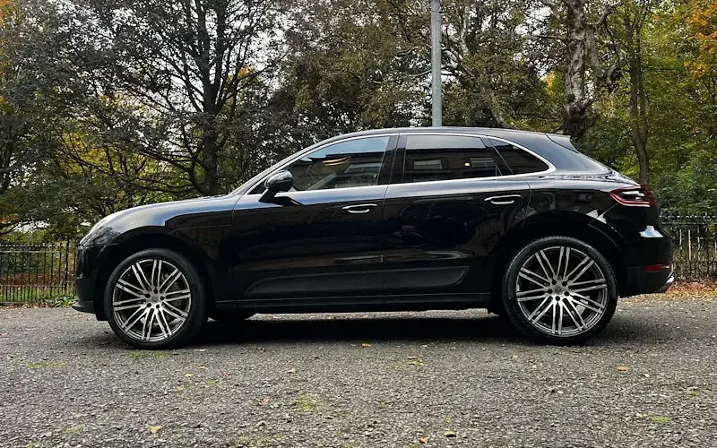 Used Porsche Macan 258 HP (189 kW) 2017 SUV