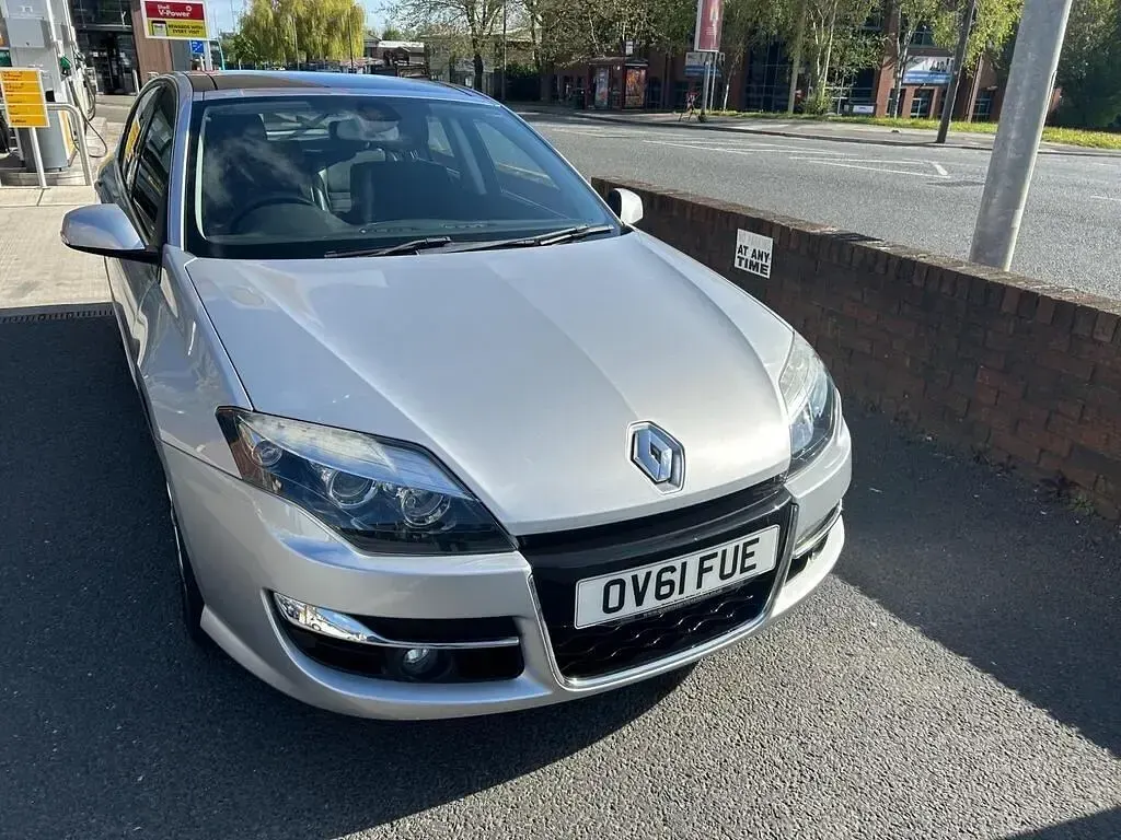 Używany Renault Laguna III Dynamique 2011 Srebrny Hatchback