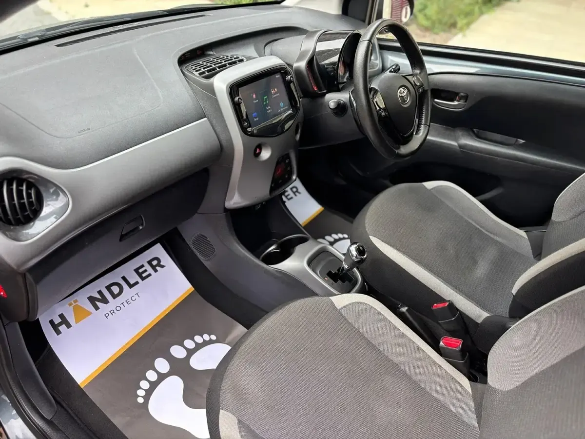 Used Toyota Aygo Trend 72 HP (52 kW) 2020 Grey Hatchback