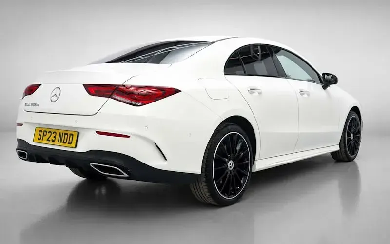 Used Mercedes E250 AMG line 218 HP (160 kW) 2023 White Sedan