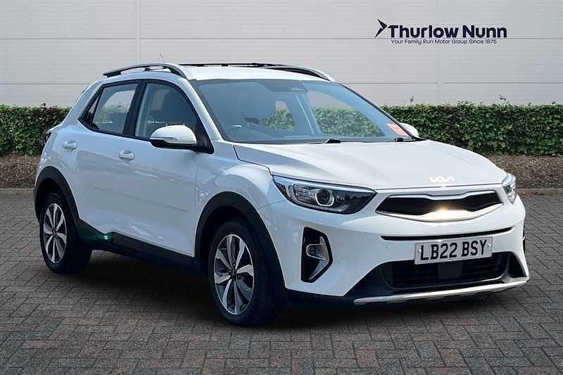 White Used 2022 Kia Stonic 2 SUV | £14,375 (Fair price) - Image 1/4