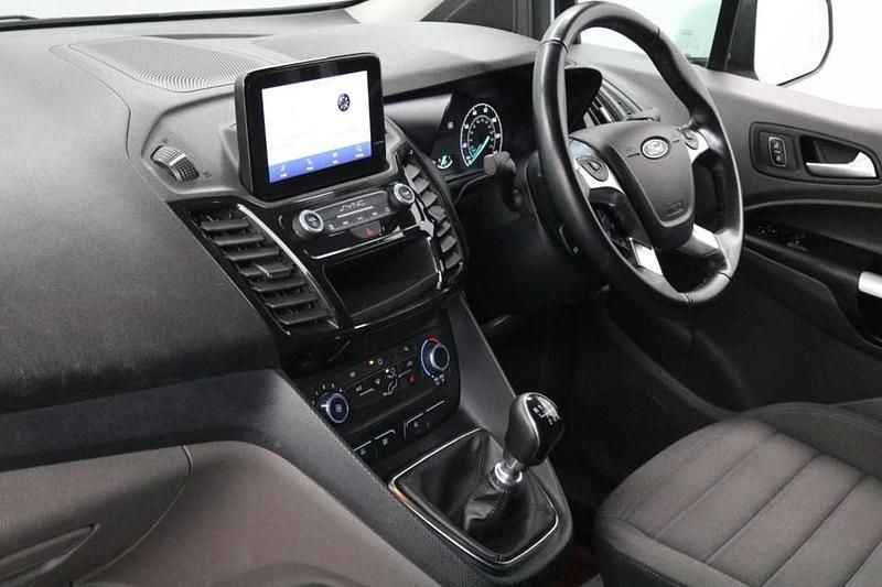 Used Ford Transit Connect Limited 120 HP (88 kW) 2022 White MPV