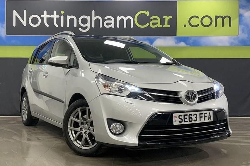 Silver Used 2013 Toyota Verso MPV | £13,295 (Expensive) - Image 1/1