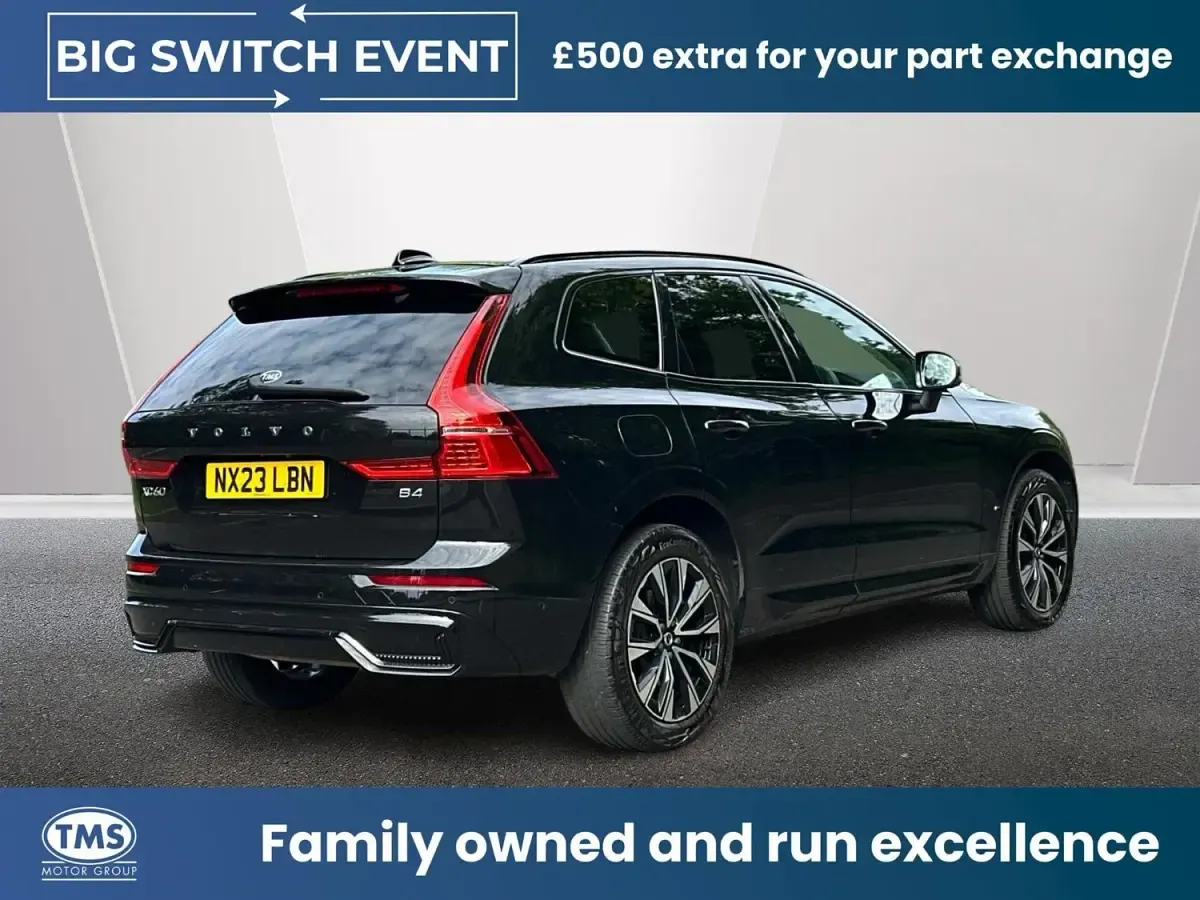 Usado Volvo XC60 Plus 197 HP (144 kW) 2023 Preto SUV