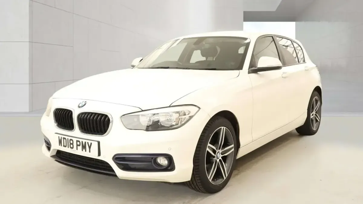 Used BMW 116 Sport Line 2018 White Hatchback