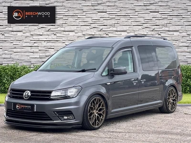 Used VW Caddy Maxi Life 101 HP (74 kW) 2016 Grey MPV