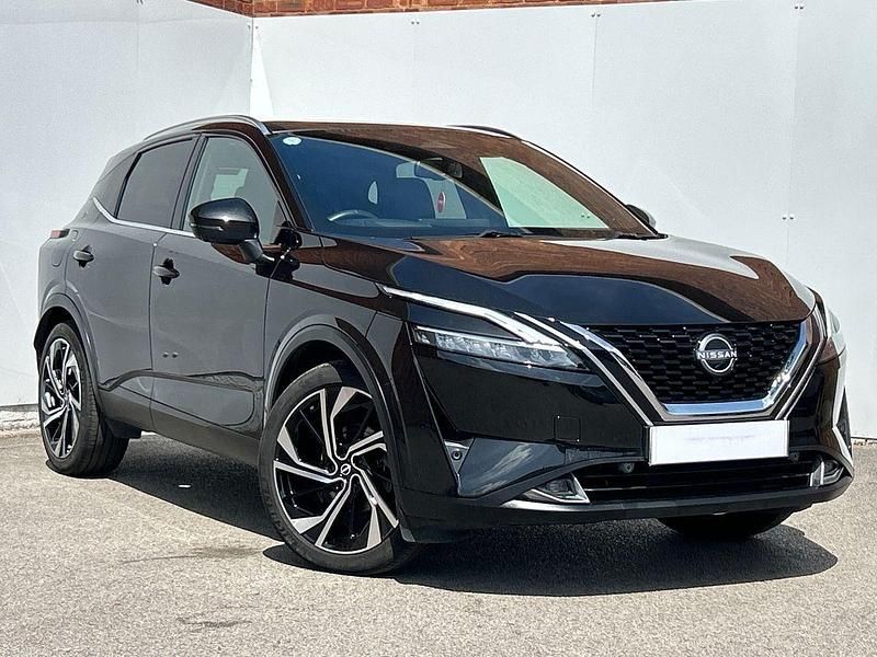 Black Used 2022 Nissan Qashqai S SUV | £20,161 (A bit pricey) - Image 1/4