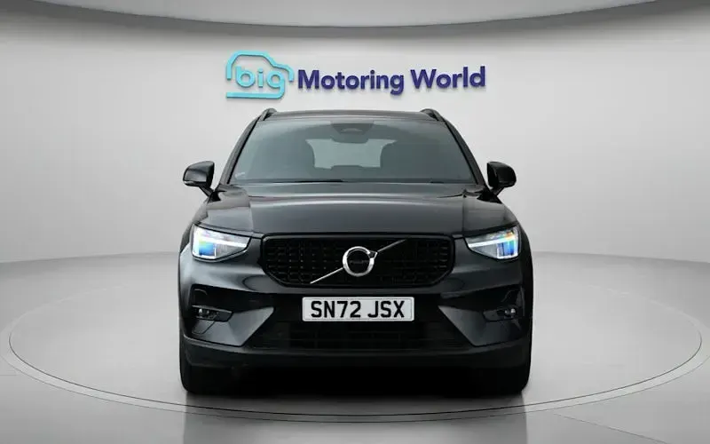 Used Volvo XC40 Plus 163 HP (119 kW) 2026 SUV
