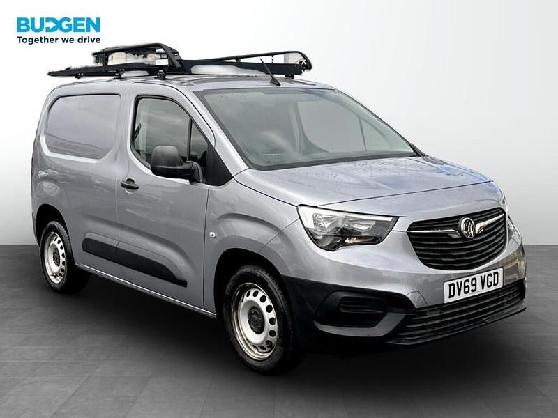 Grey Used 2019 Vauxhall Combo Edition MPV | £8,901 (Good price) - Image 1/4