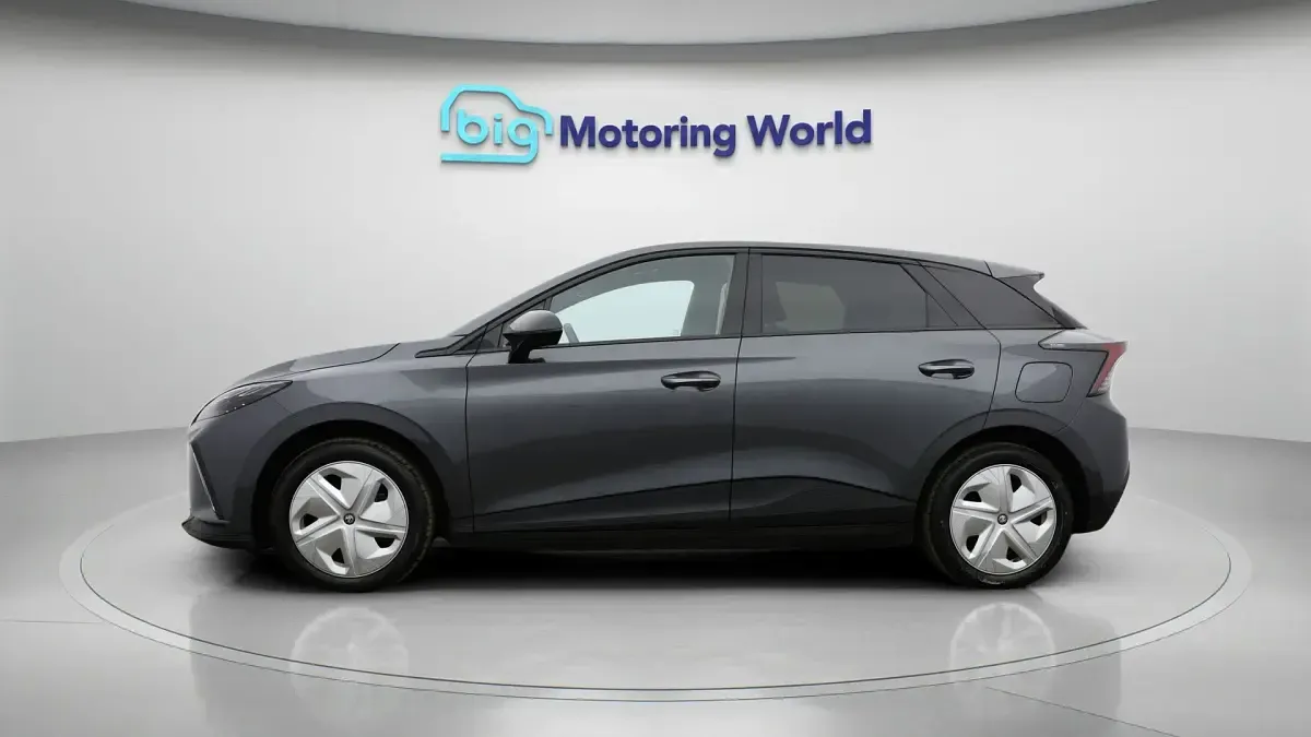 Used MG MG4 EV Trophy 319 kW (435 HP) 2023 Grey Hatchback